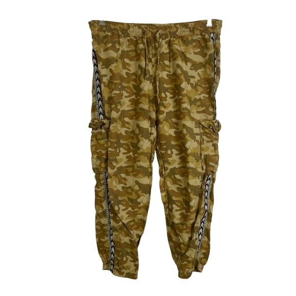 Sundance Camo Cargo Pants Womens PS Petite Small Pull On Elastic Embroider boho - Picture 1 of 8